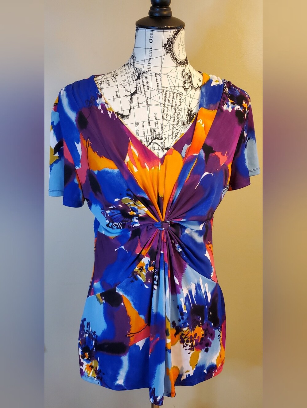 Daisy Fuentes Women’s Large Colorful Abstract Ruched V Neck Stretch Blouse